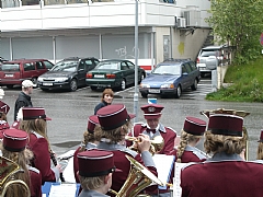 Konsert foran et kjøpesenter 