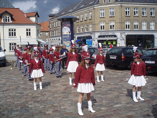 Klare for avmars i Ålborg, Danmark(2007).