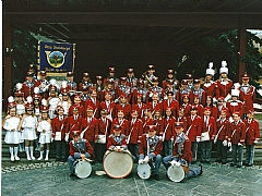 17. mai 1996 Korpset bruker sine nye uniformer for første gang. Aspirantene benytter korpsets gamle uniformer.
